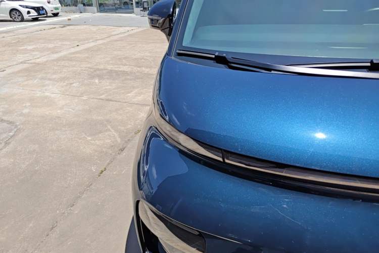 Used Geely Galaxy LEVC L380 2024 140-Degree 6-Seater All-Wheel-Drive Ultra Right Front Headlight