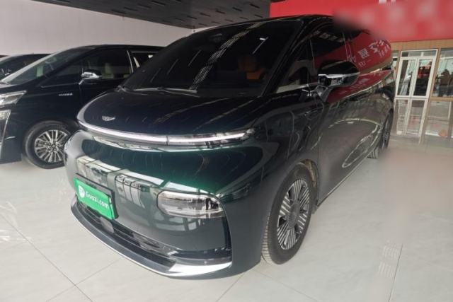 Used Geely Galaxy LEVC L380 2024 140-Degree 6-Seater All-Wheel-Drive Ultra