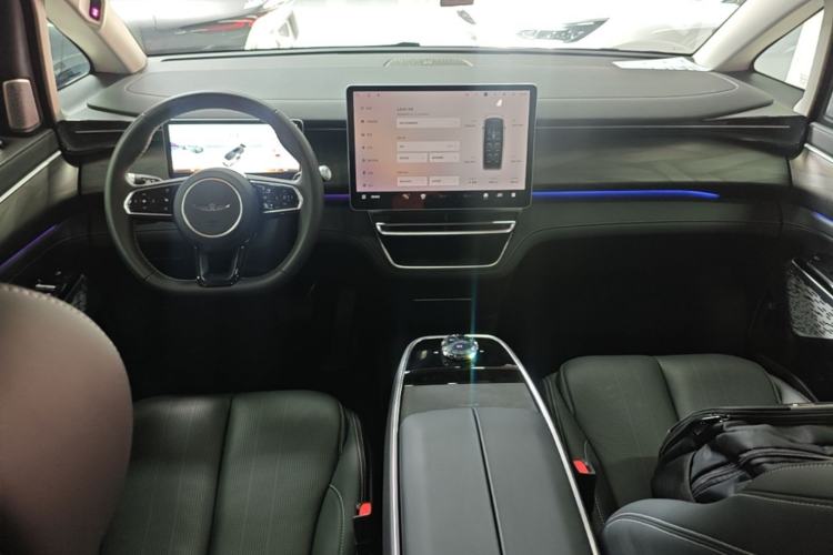 Used Geely Galaxy LEVC L380 2024 100 kWh 6-Seater Two-Wheel Drive Air Center Console