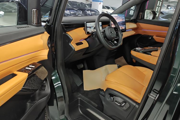 Used Geely Galaxy LEVC L380 2024 140-Degree 6-Seater All-Wheel-Drive Ultra Driver Seat