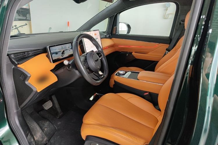 Used Geely Galaxy LEVC L380 2024 140-Degree 6-Seater All-Wheel-Drive Ultra Driver Seat