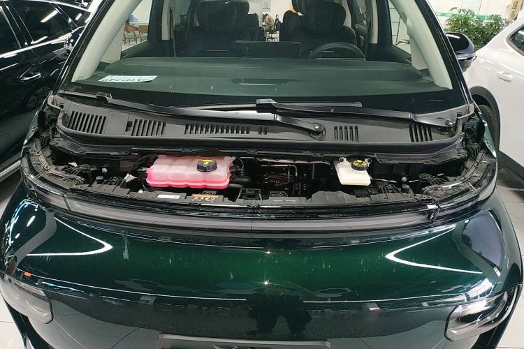 Used Geely Galaxy LEVC L380 2024 100 kWh 6-Seater Two-Wheel Drive Air Engine Bay