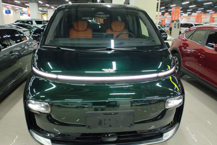 Used Geely Galaxy LEVC L380 2024 140-Degree 6-Seater All-Wheel-Drive Ultra Exterior 1