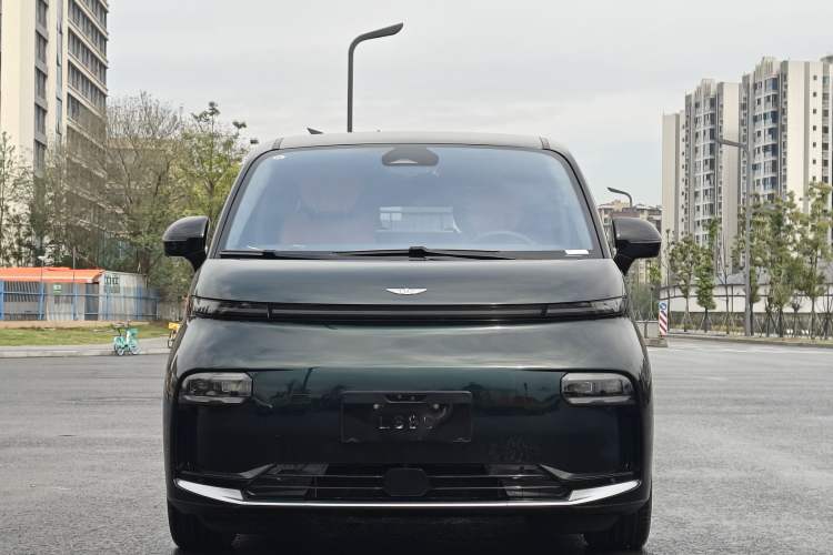 Used Geely Galaxy LEVC L380 2024 140-Degree 6-Seater All-Wheel-Drive Ultra Exterior 1