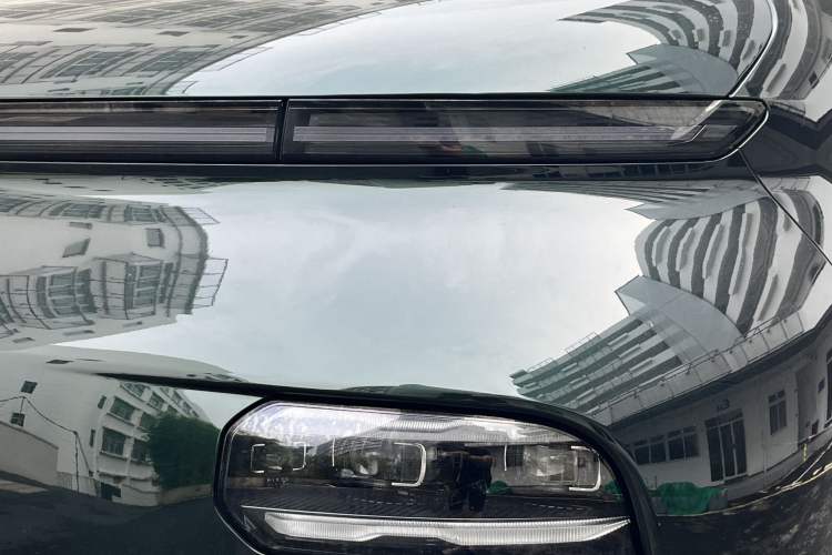 Used Geely Galaxy LEVC L380 2024 140-Degree 6-Seater All-Wheel-Drive Ultra Exterior 7