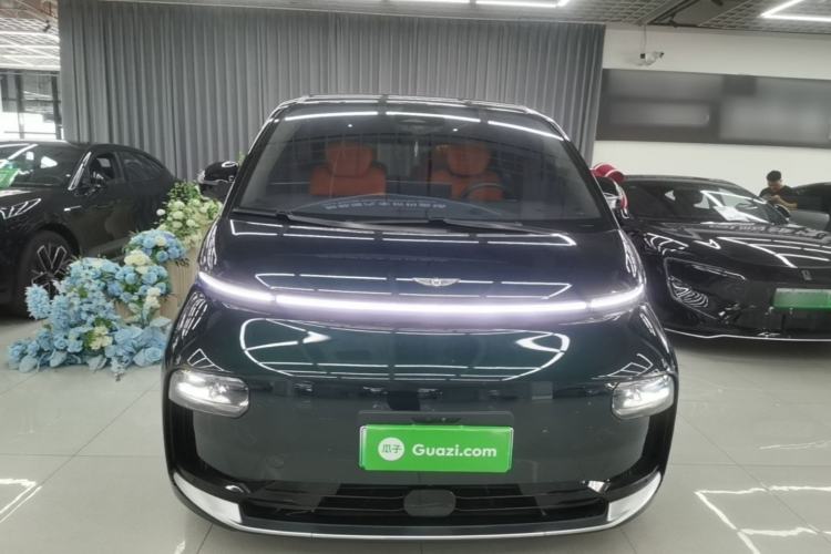 Used Geely Galaxy LEVC L380 2024 116 Degrees 6 Seats Two-Wheel Drive Pro Front