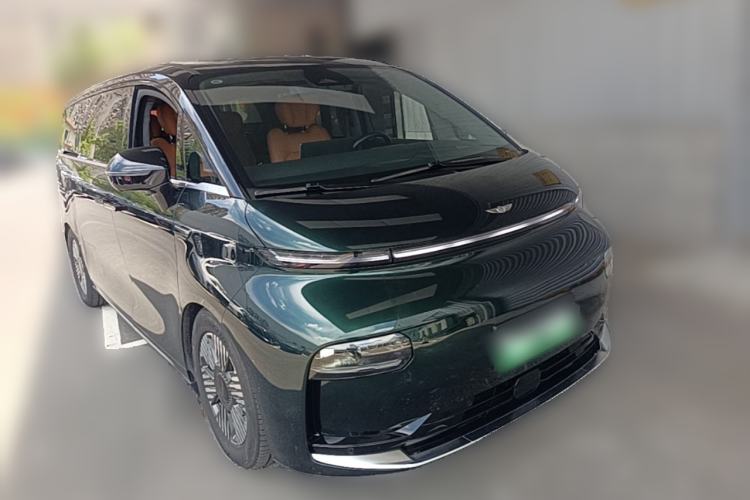 Used Geely Galaxy LEVC L380 2024 140-Degree 6-Seater All-Wheel-Drive Ultra Front Right 45 Deg