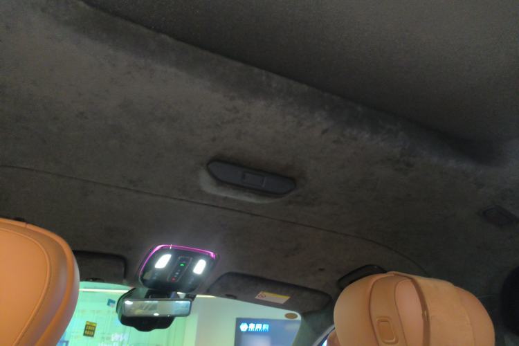 Used Geely Galaxy LEVC L380 2024 140-Degree 6-Seater All-Wheel-Drive Ultra Headliner