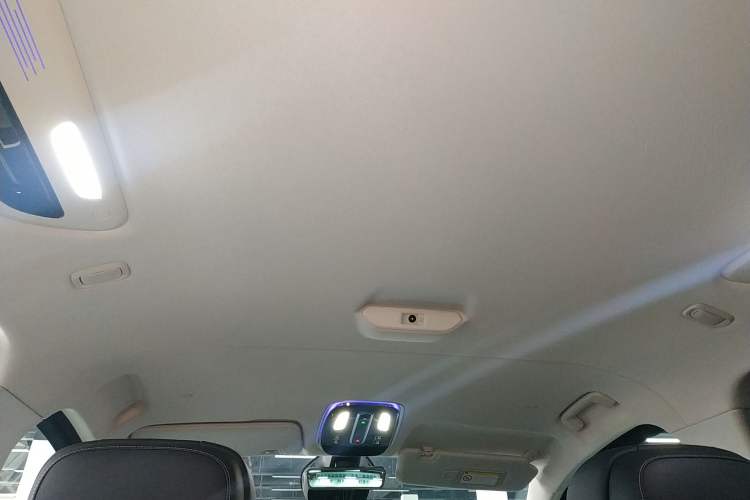 Used Geely Galaxy LEVC L380 2024 100 kWh 6-Seater Two-Wheel Drive Air Headliner