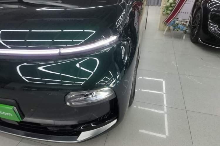 Used Geely Galaxy LEVC L380 2024 116 Degrees 6 Seats Two-Wheel Drive Pro Left Front Headlight
