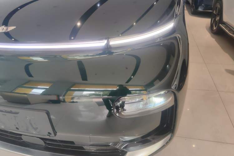 Used Geely Galaxy LEVC L380 2024 140-Degree 6-Seater All-Wheel-Drive Ultra Left Front Headlight