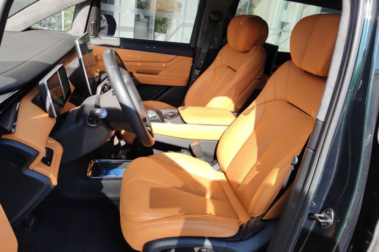 Used Geely Galaxy LEVC L380 2024 140-Degree 6-Seater All-Wheel-Drive Ultra Left Front Seat