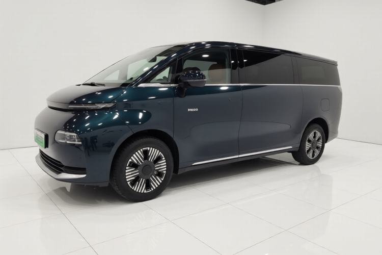 Used Geely Galaxy LEVC L380 2024 140-Degree 6-Seater All-Wheel-Drive Ultra Left Side