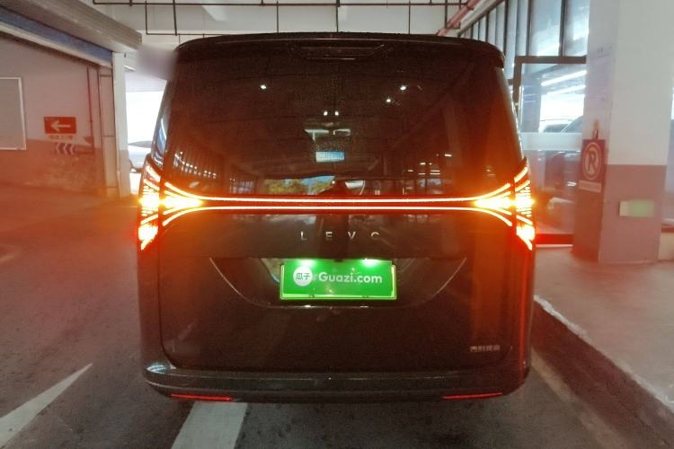 Used Geely Galaxy LEVC L380 2024 140-Degree 6-Seater All-Wheel-Drive Ultra Rear