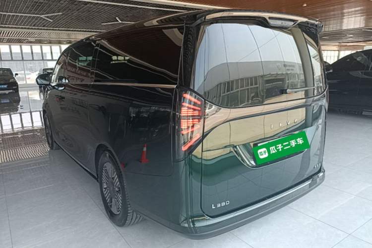 Used Geely Galaxy LEVC L380 2024 140-Degree 6-Seater All-Wheel-Drive Ultra Rear Left 45 Deg