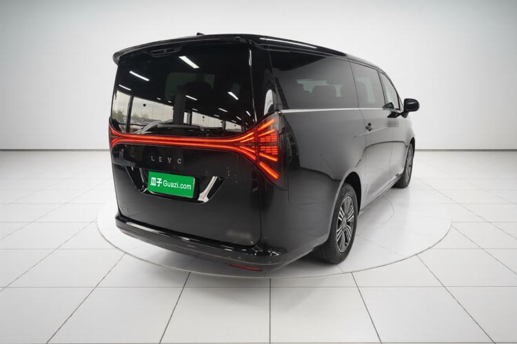 Used Geely Galaxy LEVC L380 2024 116 Degrees 6 Seats Two-Wheel Drive Pro Rear Right 45 Deg