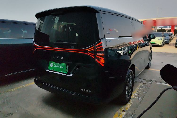 Used Geely Galaxy LEVC L380 2024 140-Degree 6-Seater All-Wheel-Drive Ultra Rear Right 45 Deg