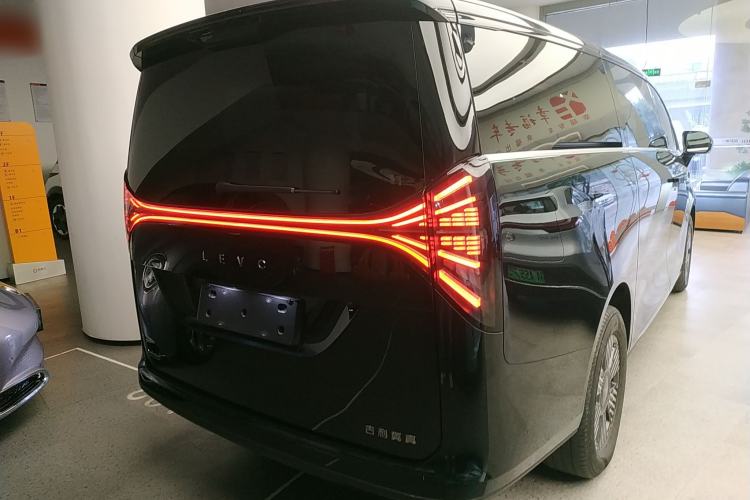 Used Geely Galaxy LEVC L380 2024 140-Degree 6-Seater All-Wheel-Drive Ultra Rear Right 45 Deg