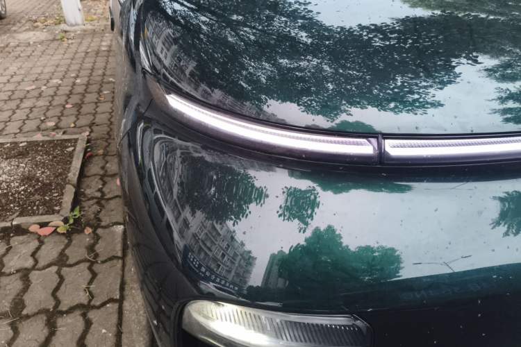 Used Geely Galaxy LEVC L380 2024 140-Degree 6-Seater All-Wheel-Drive Ultra Right Front Headlight