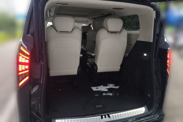 Used Geely Galaxy LEVC L380 2024 140-Degree 6-Seater All-Wheel-Drive Ultra Trunk