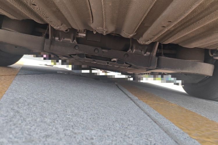 Used Geely Galaxy LEVC L380 2024 140-Degree 6-Seater All-Wheel-Drive Ultra Chassis Rear