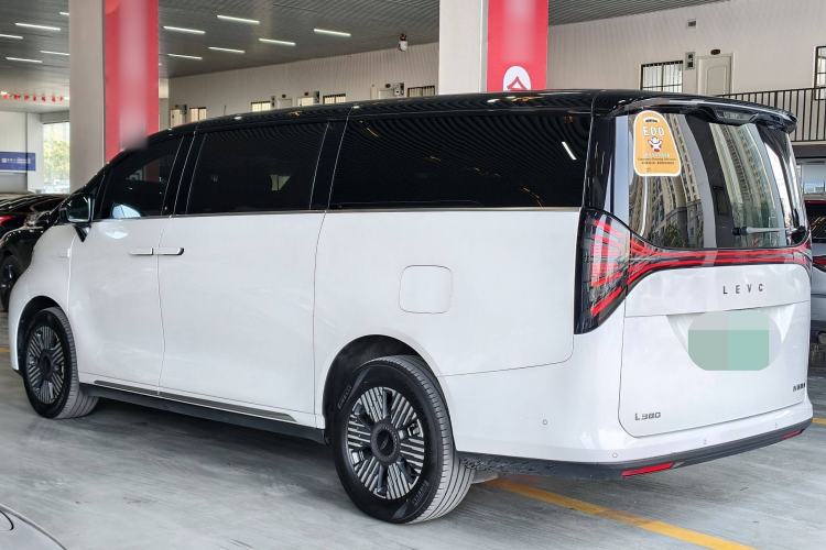 Used Geely Galaxy LEVC L380 2024 140-Degree 6-Seater All-Wheel-Drive Ultra Exterior 5