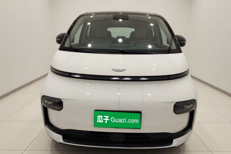 Used Geely Galaxy LEVC L380 2024 140-Degree 6-Seater All-Wheel-Drive Ultra Front