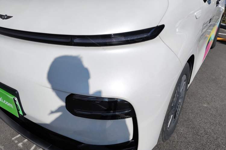 Used Geely Galaxy LEVC L380 2024 140-Degree 8-Seater Four-Wheel Drive Max Left Front Headlight