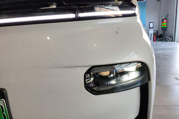 Used Geely Galaxy LEVC L380 2024 140-Degree 8-Seater Four-Wheel Drive Max Left Front Headlight
