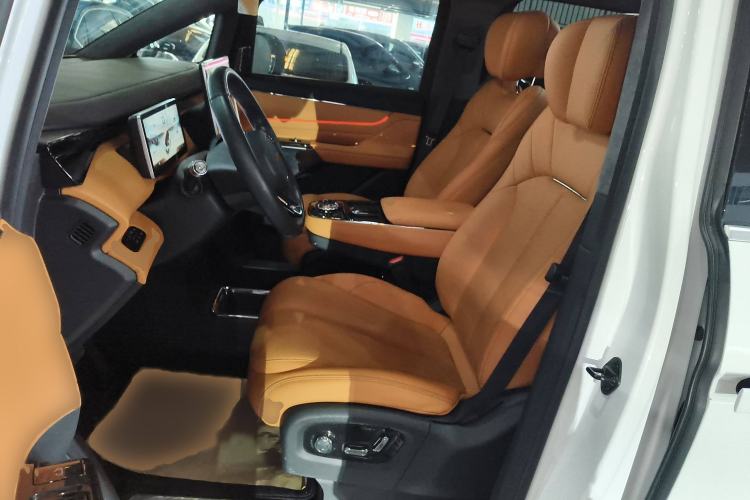 Used Geely Galaxy LEVC L380 2024 140-Degree 6-Seater All-Wheel-Drive Ultra Left Front Seat