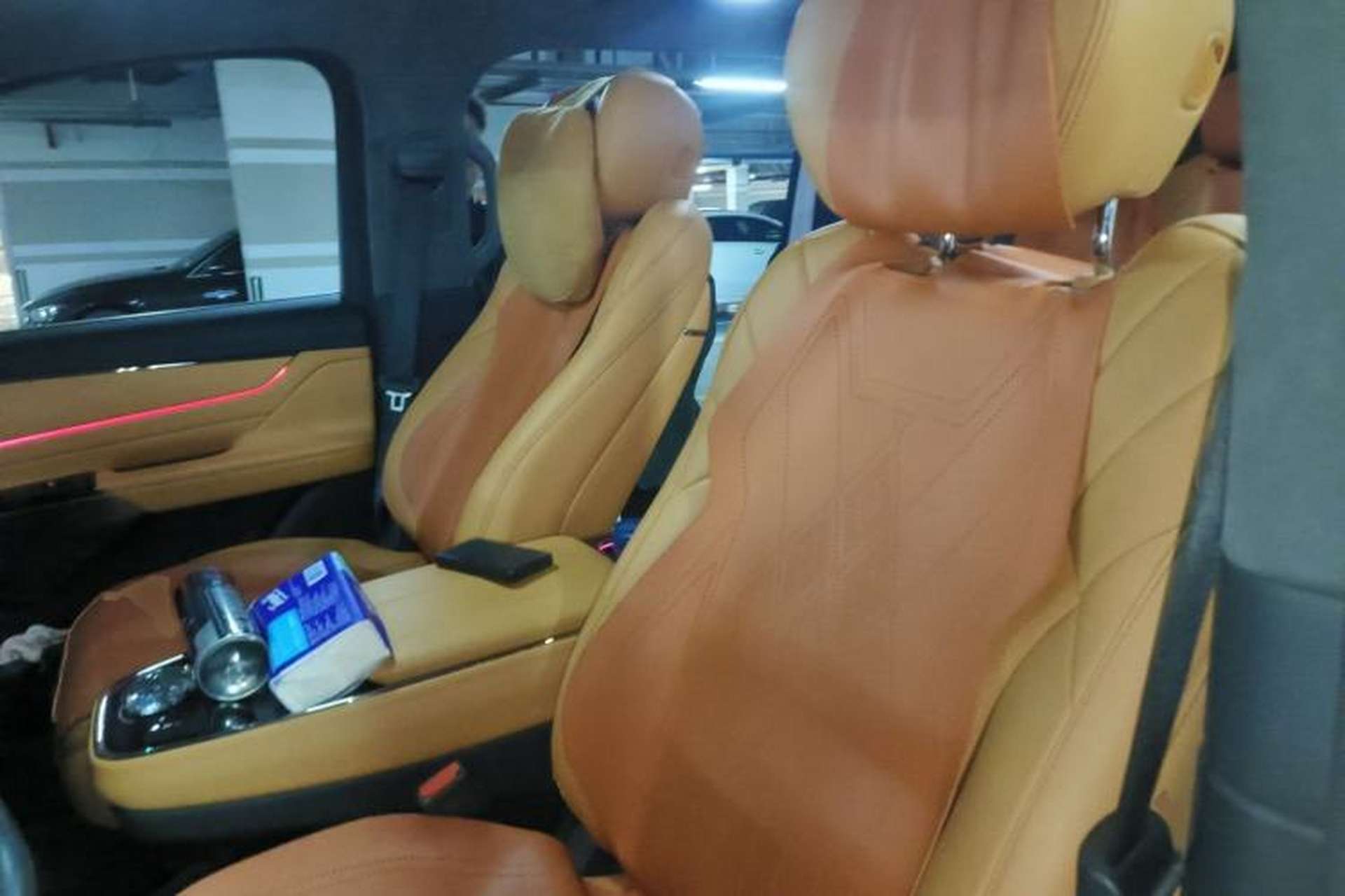 Used Geely Galaxy LEVC L380 2024 140-Degree 8-Seater Four-Wheel Drive Max Left Front Seat