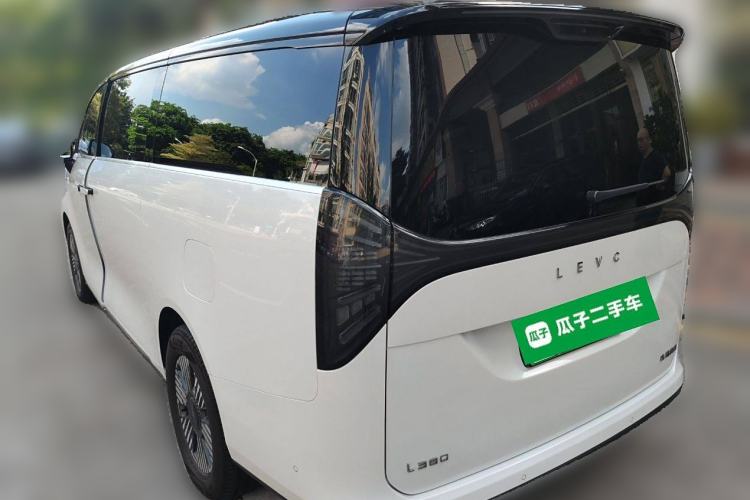 Used Geely Galaxy LEVC L380 2024 140-Degree 6-Seater All-Wheel-Drive Ultra Rear Left 45 Deg