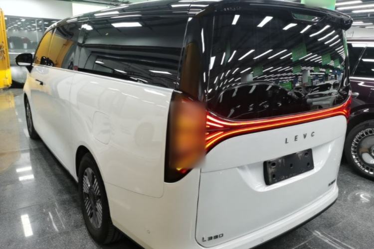 Used Geely Galaxy LEVC L380 2024 140-Degree 6-Seater All-Wheel-Drive Ultra Rear Left 45 Deg