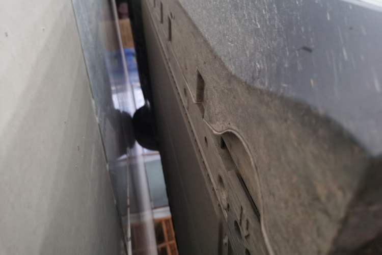 Used Geely Galaxy LEVC L380 2024 140-Degree 6-Seater All-Wheel-Drive Ultra Right Side Sill