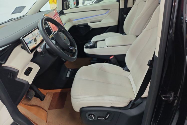 Used Geely Galaxy LEVC L380 2025 650 km Flagship Edition All-Wheel Drive Left Front Seat