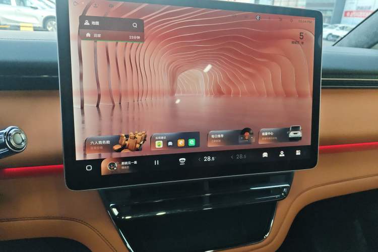 Used Geely Galaxy LEVC L380 2025 805 km Flagship Version All-Wheel Drive Audio And AC Panel