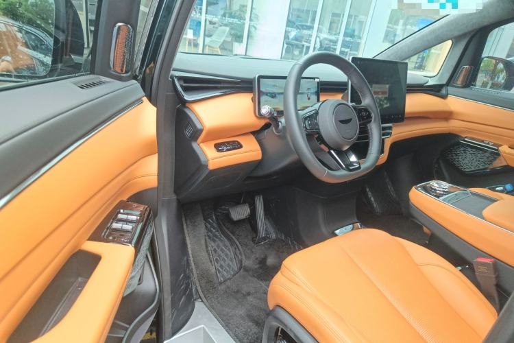 Used Geely Galaxy LEVC L380 2025 805 km Flagship Version All-Wheel Drive Driver Seat