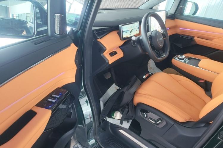 Used Geely Galaxy LEVC L380 2025 805 km Flagship Version All-Wheel Drive Driver Seat