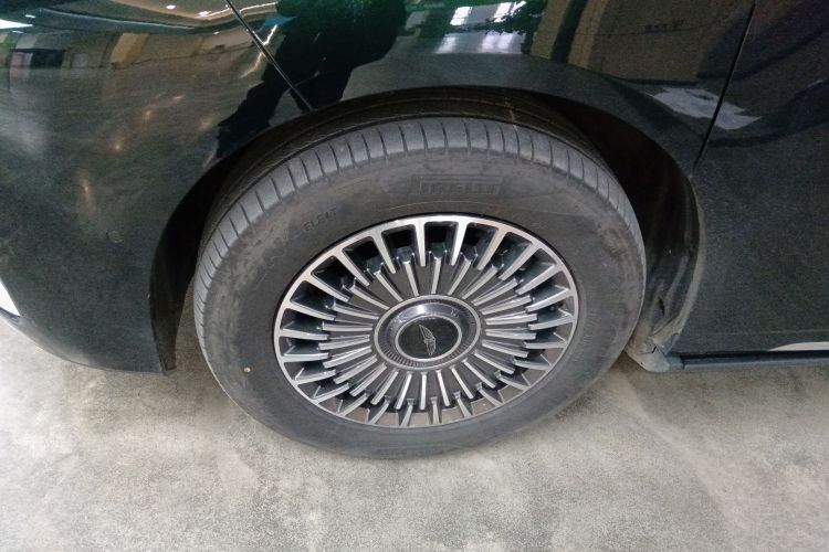 Used Geely Galaxy LEVC L380 2025 805 km Flagship Version All-Wheel Drive Exterior 7