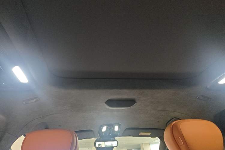 Used Geely Galaxy LEVC L380 2025 805 km Flagship Version All-Wheel Drive Headliner