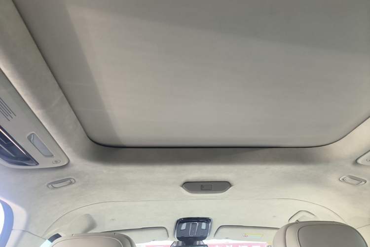 Used Geely Galaxy LEVC L380 2025 805 km Flagship Version All-Wheel Drive Headliner
