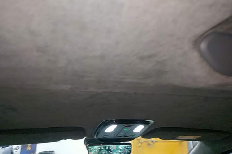 Used Geely Galaxy LEVC L380 2025 805 km Flagship Version All-Wheel Drive Headliner