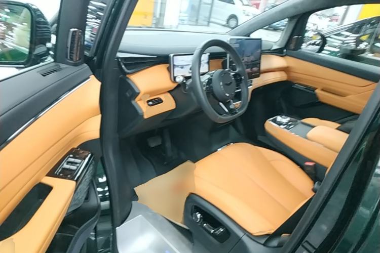 Used Geely Galaxy LEVC L380 2025 825 km Extraordinary Edition Left Front Seat