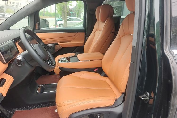 Used Geely Galaxy LEVC L380 2025 805 km Flagship Version All-Wheel Drive Left Front Seat
