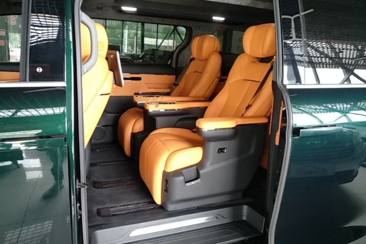 Used Geely Galaxy LEVC L380 2025 805 km Flagship Version All-Wheel Drive Left Rear Seat