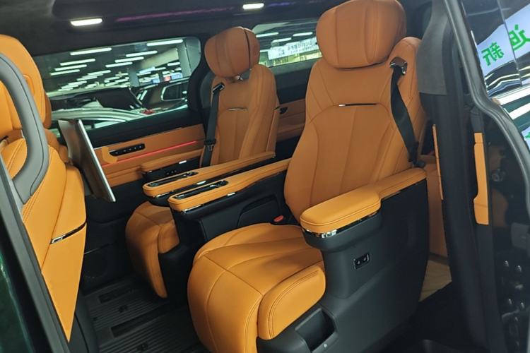Used Geely Galaxy LEVC L380 2025 805 km Flagship Version All-Wheel Drive Left Rear Seat