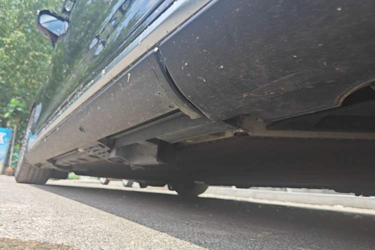 Used Geely Galaxy LEVC L380 2025 805 km Flagship Version All-Wheel Drive Left Side Sill