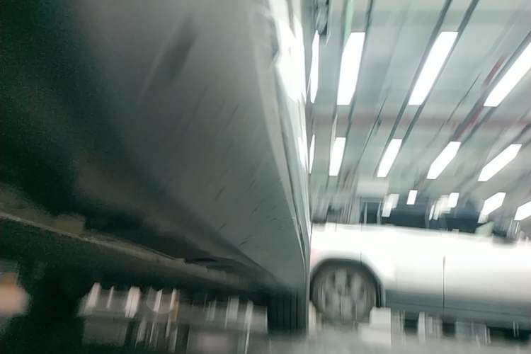 Used Geely Galaxy LEVC L380 2025 825 km Extraordinary Edition Left Side Sill