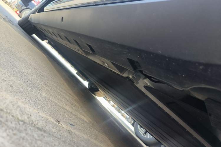 Used Geely Galaxy LEVC L380 2025 805 km Flagship Version All-Wheel Drive Left Side Sill