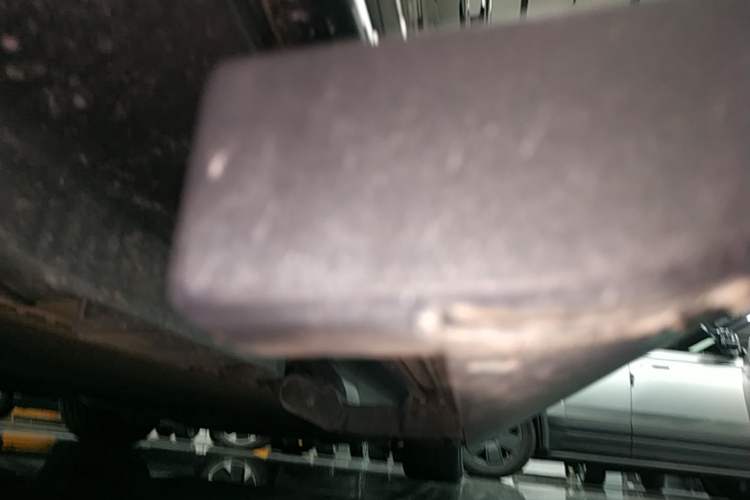 Used Geely Galaxy LEVC L380 2025 805 km Flagship Version All-Wheel Drive Left Side Sill